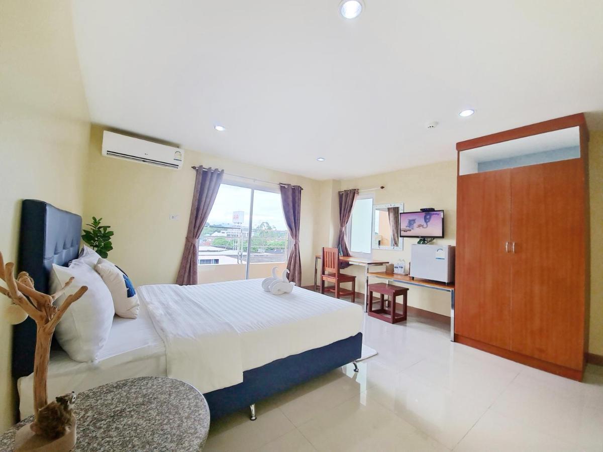 Hotel Jaroonsak Grand à Trang Extérieur photo