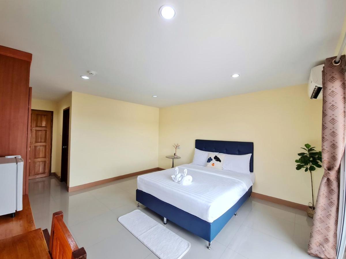 Hotel Jaroonsak Grand à Trang Extérieur photo